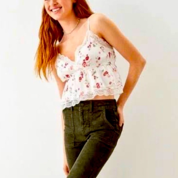 American Eagle Lace Cropped Cami - Picture 1 of 2